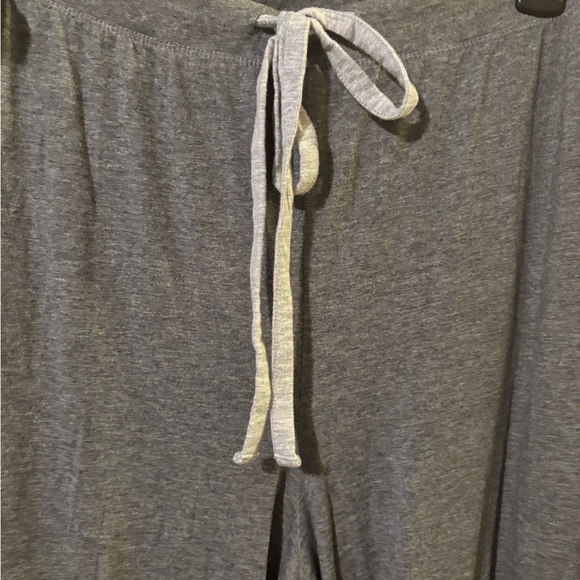 Liz Claiborne Heather Gray Lounge Pants - Picture 2 of 3